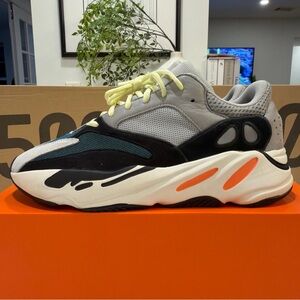 Yeezy 700 Wave Runner